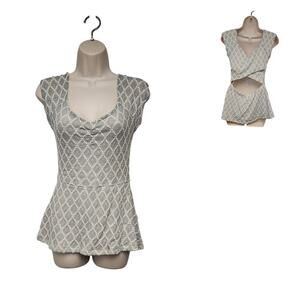 Anthropologie Delatta Criss Cross Cutout Back Lace Blouse Size M Gray/Cream